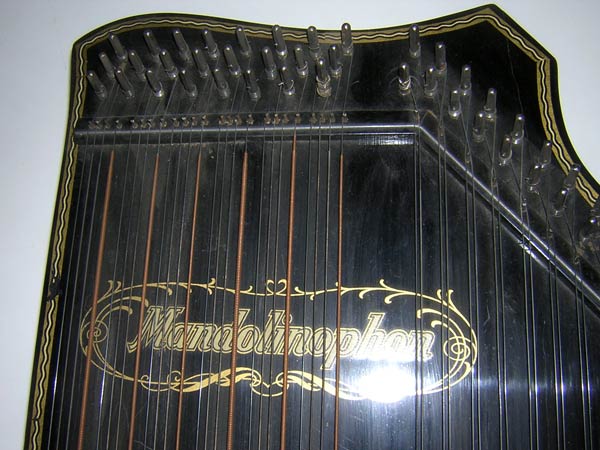 c_Mandolinophon